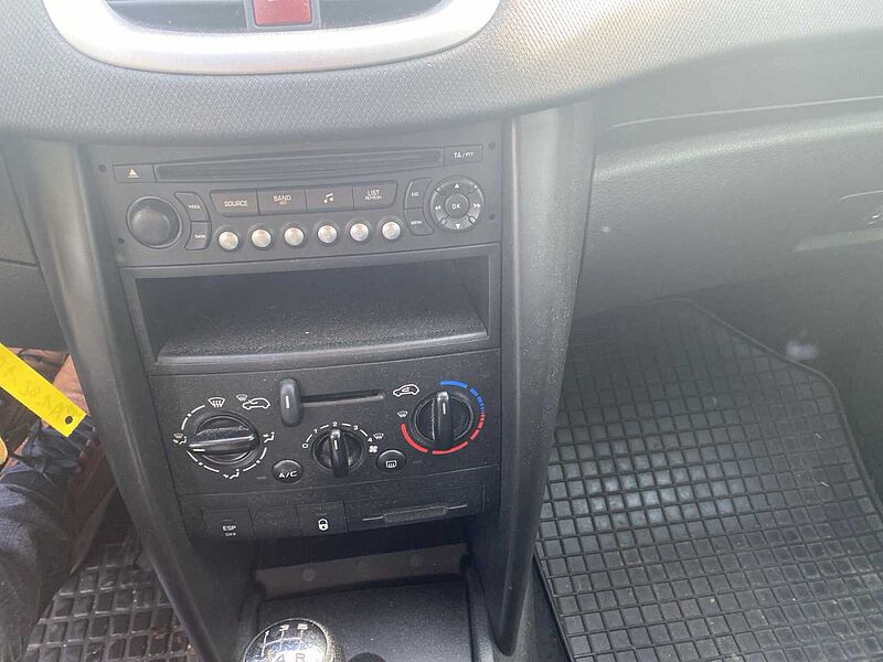 Peugeot 207 3-t&uuml;rig Klima ZV Servo