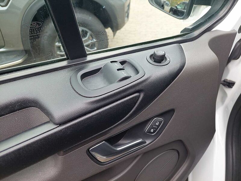 Ford Custom Kombi 2.0 TDCI Mild Hybrid L1H2 9-Sitzer