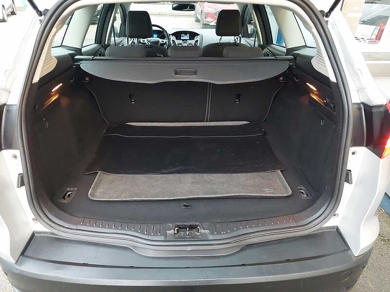 Ford Focus Titanium AHK 134KW 1.Hand