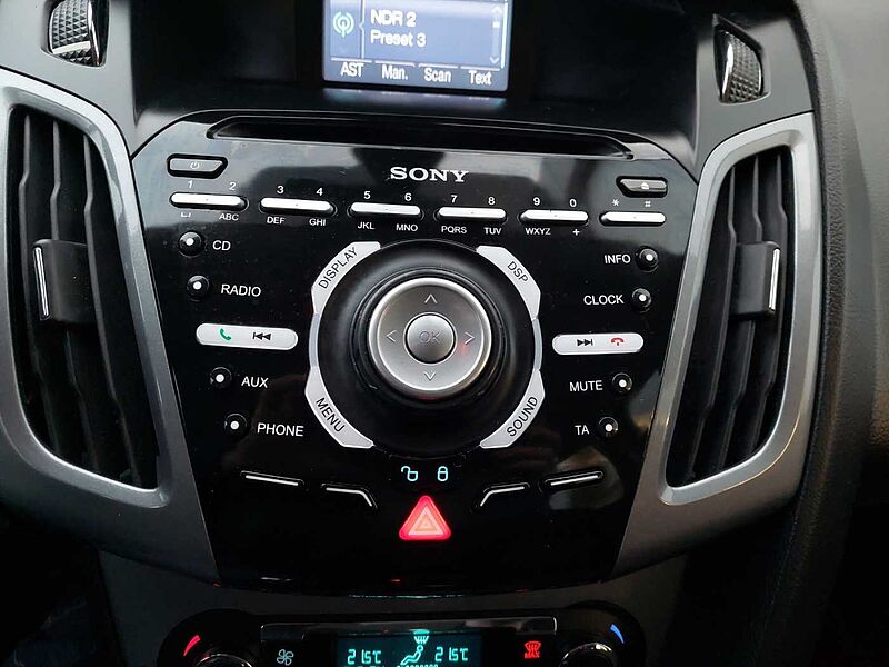 Ford Focus Titanium AHK 134KW 1.Hand