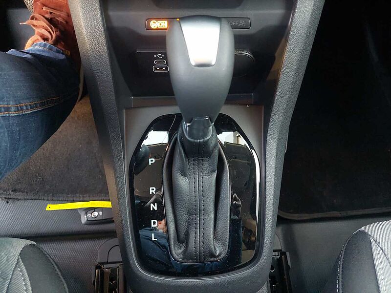 Ford Transit Courier Limited Automatic AHK