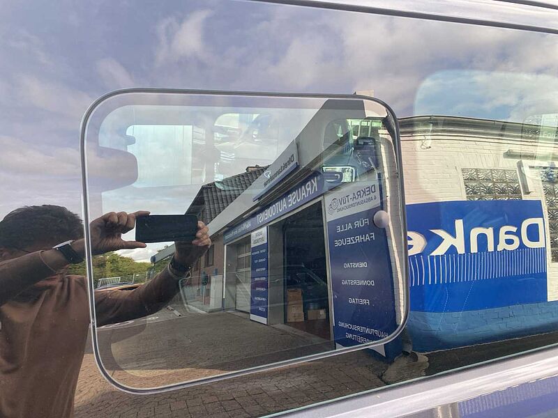 Ford Custom 320 L1 Titanium AHK 2.5 to.