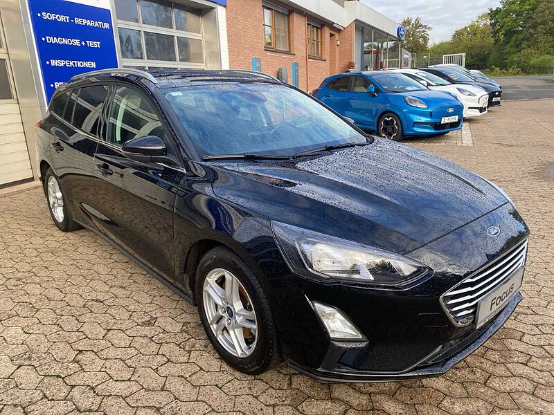 Ford Focus Cool&Connect Hybrid AHK