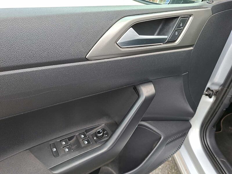 Volkswagen Polo VI 1.0 TSI Comfortline AHK RF-Cam.
