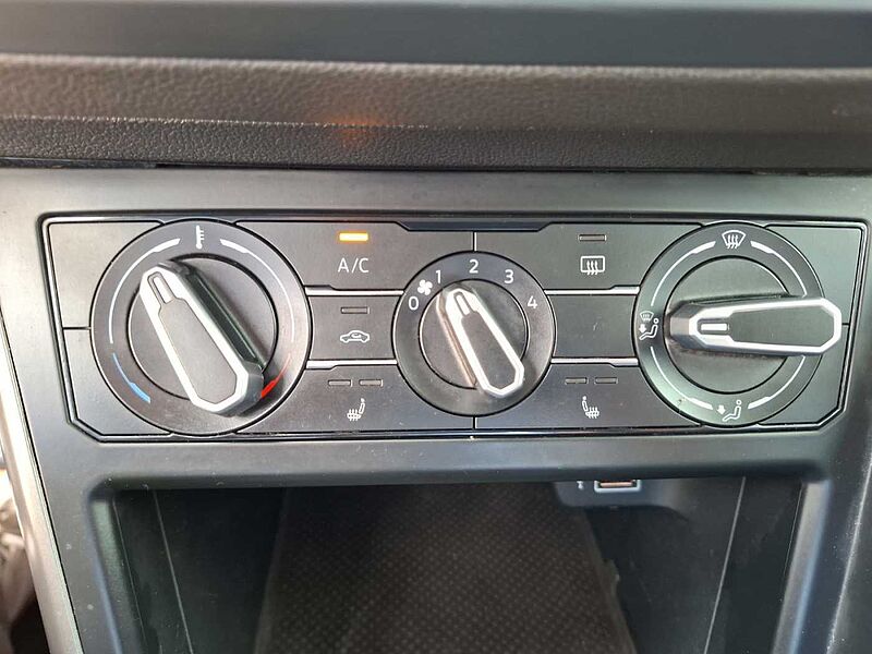 Volkswagen Polo VI 1.0 TSI Comfortline AHK RF-Cam.