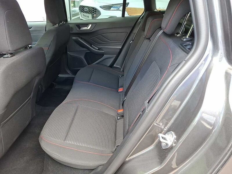 Ford Focus Turnier Hybrid Automatic ST- Line X