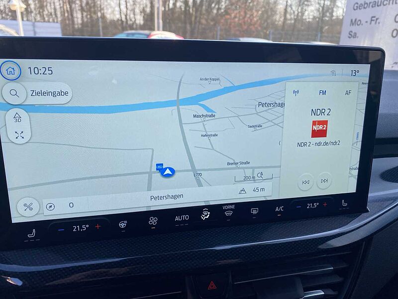 Ford Focus ST-Line X Automatic AHK