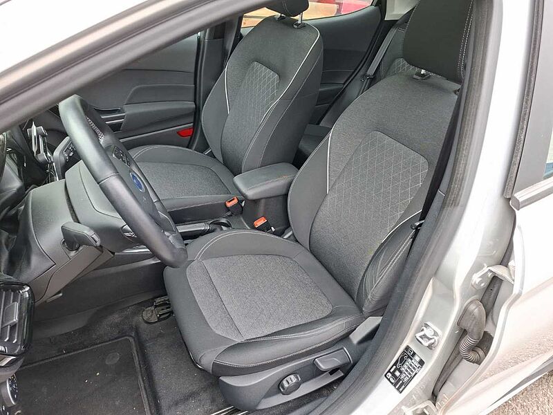 Ford Fiesta Active Pano 29TKM