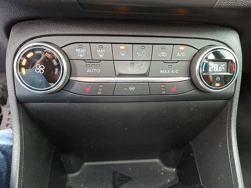 Ford Fiesta Active Pano 29TKM