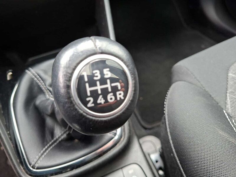 Ford Fiesta Active Pano 29TKM