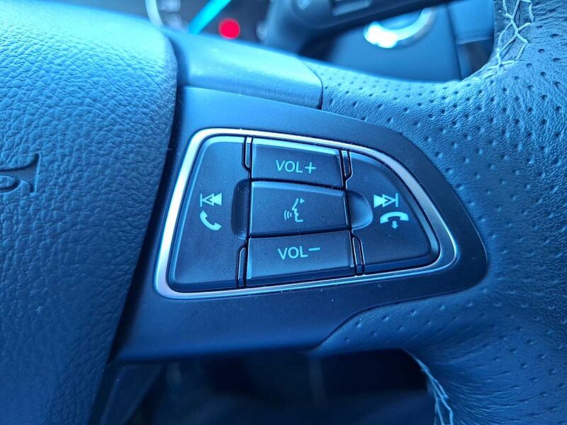 Ford EcoSport ST Line AHK 16 TKM