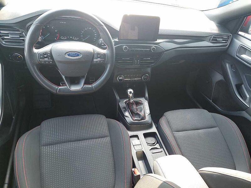 Ford Focus Turnier ST-LINE LED Navi 110kw AHK