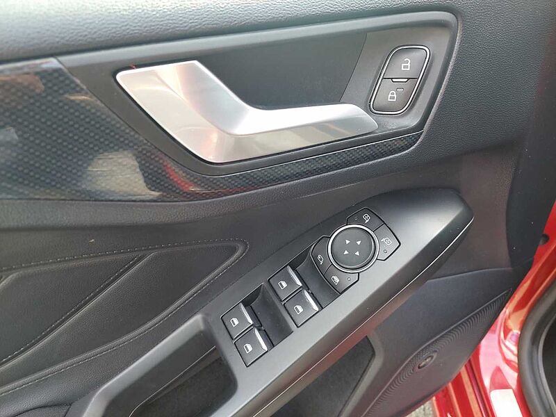 Ford Focus Turnier ST-LINE LED Navi 110kw AHK