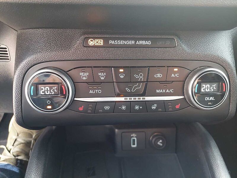 Ford Focus Turnier ST-LINE LED Navi 110kw AHK