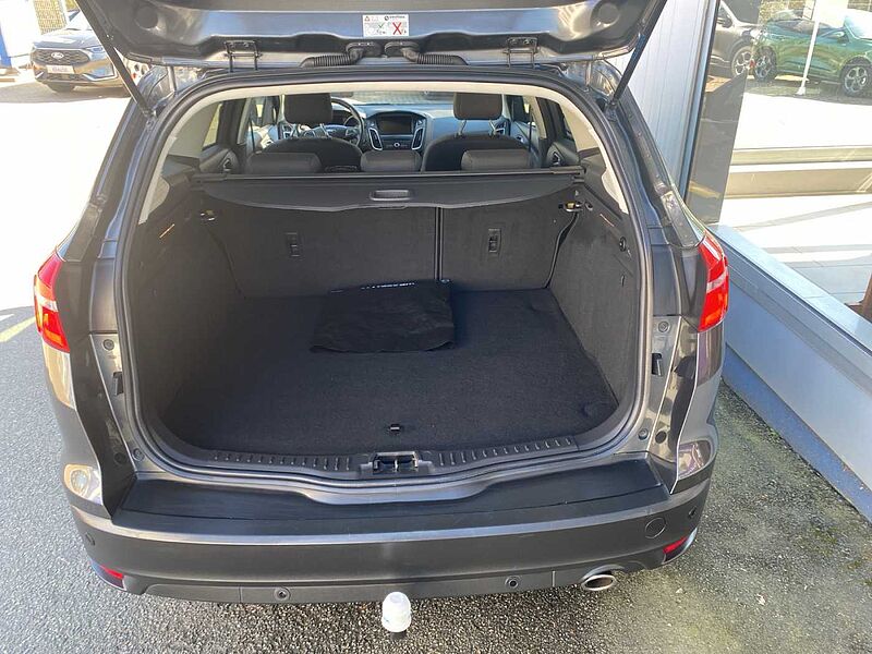 Ford Focus Titanium Navi AHK 70TKM