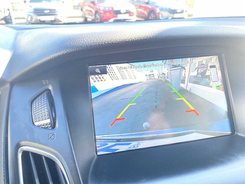 Ford Focus Titanium Navi AHK 70TKM