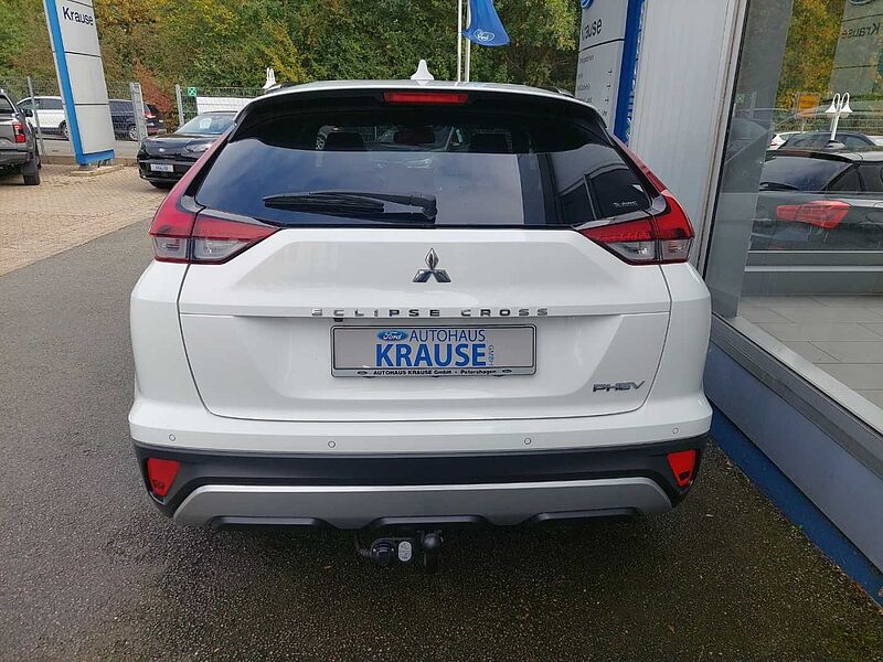 Mitsubishi Eclipse Cross Plug-in Hybrid Plus AHK 1. Hand
