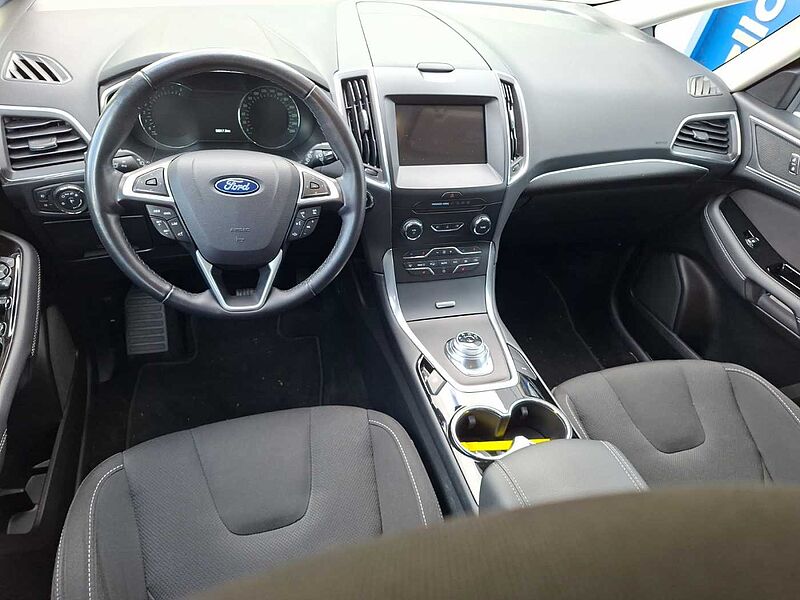 Ford S-MAX Titanium Hybrid AHK Navi WiPa 7 Sitzer