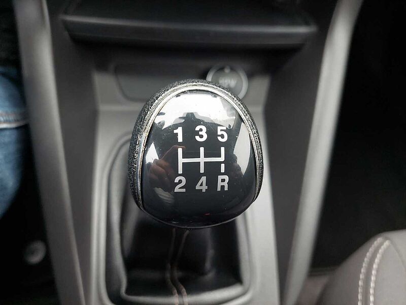 Ford KA+ 1.2 Ti-VCT Black/White 1. Hdn.