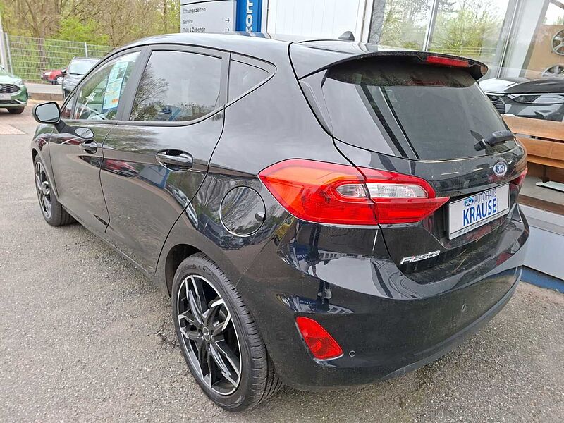 Ford Fiesta Cool&Connect  Navi Wipa