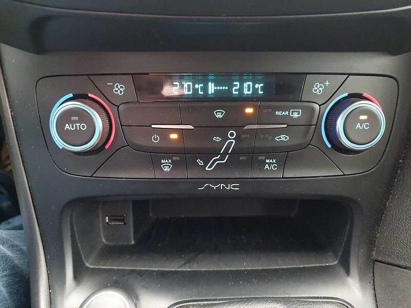 Ford Focus Turnier Business Klimaautom. LM