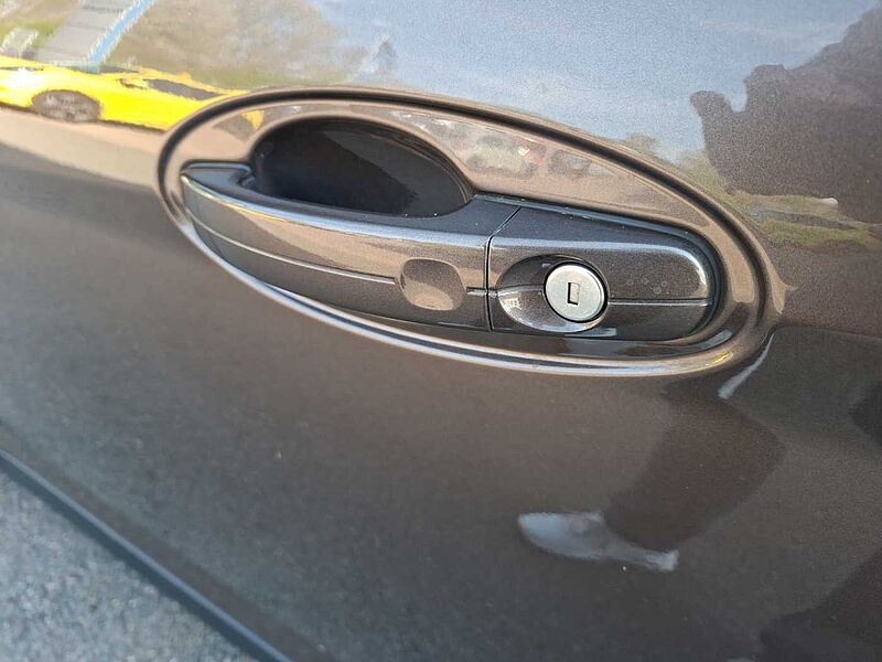 Ford Grand C-Max Titanium Navi WiPa 7 Sitze