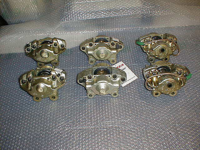 Bremszangensätze vorn, alle Modelle, Bremsschläuche error_file_does_not_exist